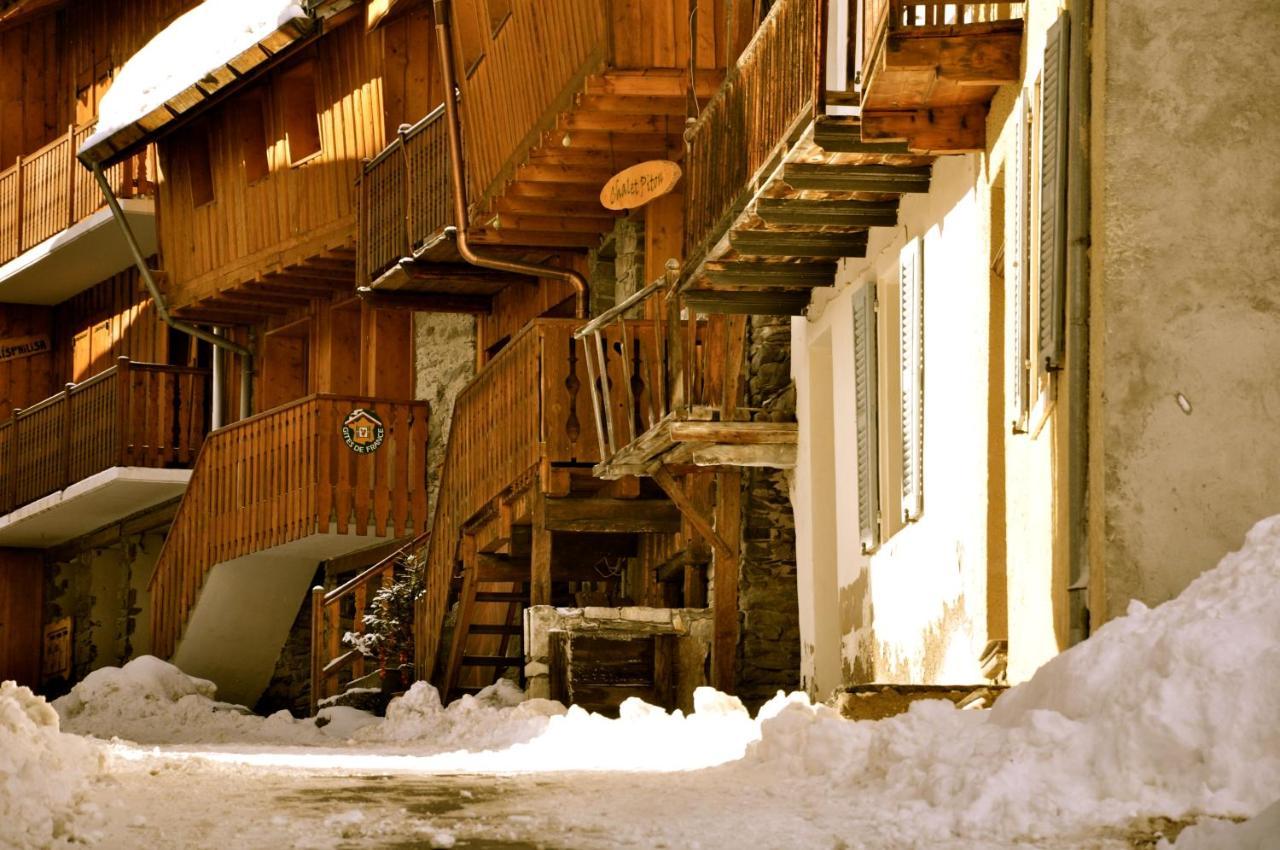 Les Allues Two Bedroom Apartment La Voute, Chandon Near Meribel - Sleeps 4 Adults Or 2 Adults And 3 Children מראה חיצוני תמונה